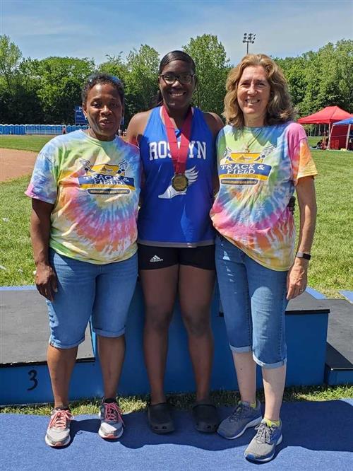 Natya Glasco with Coach Trenchfield and Coach Lapin 